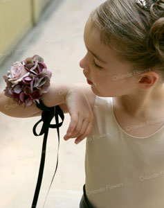 Rose and Hydrangea  Wristet - Photo - Katie Wilson 